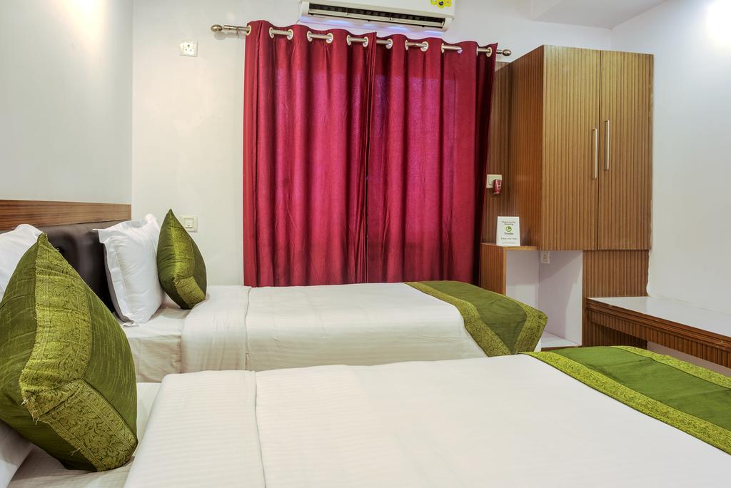 Arihant Hotel Hyderabad Exterior foto