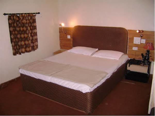 Arihant Hotel Hyderabad Exterior foto